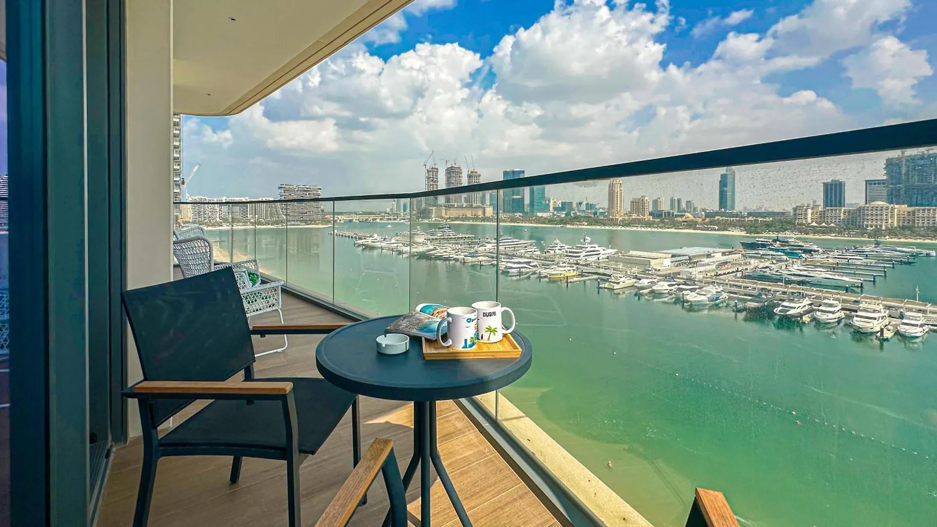Higuests - Marina Vista Tower 1 With Views Of Marina And Ain Dubai Apartment